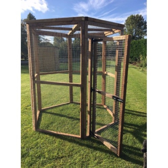 Hexagonal 6ft Bird Aviary