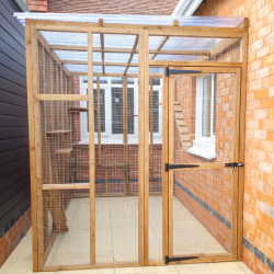 Whisker Way Lean-To – 9ft x 8ft Outdoor Enclosure for Curious Cats