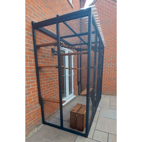 Catio / 3 Sided Cat Run 8ft x 4ft Safe Outdoor Play Pen Catio / 3 Sided Cat Run 8ft x 4ft Safe Outdoor Play Pen