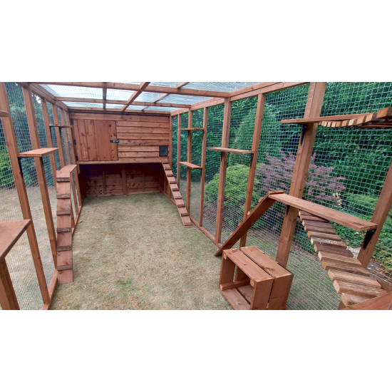 Cat House / Play Pen With Sleeping Box 12ft x 6ft Cat House / Play Pen With Sleeping Box 12ft x 6ft