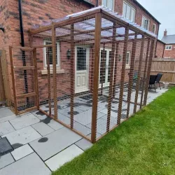 Explorer’s Haven – 12ft x 7ft x 8ft Three-Sided Cat Run 🐱 🔍🐾 