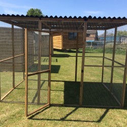 Waterproof Walk in 6ft x 9ft Chicken Run / Bird Aviary