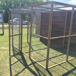 Free Standing Walk in 6ft x 9ft Chicken Run Bird Aviary