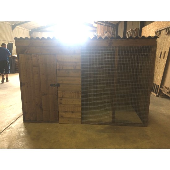 Dog Run With Sleeping Box 8ft x 4ft