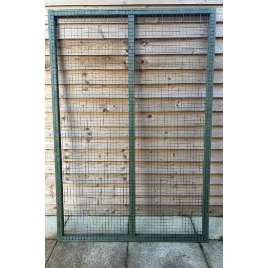 Green Wire Mesh Panel (6FT X 4FT 184cm x 126cm - 16G Wire)