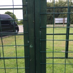 Green PVC Heavy Duty Run 8ft x 12ft Dog Fox Proof Run