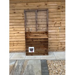 Mesh Locking Cat Flap Half Boarded Panel 6x3 Mesh Locking Cat Flap Half Boarded Panel 6x3