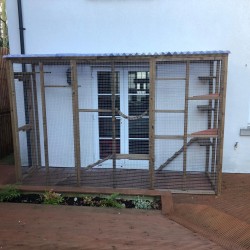 Slimline Sunlounge – 9ft x 3ft x 7.5ft Tall 🌤️🐾