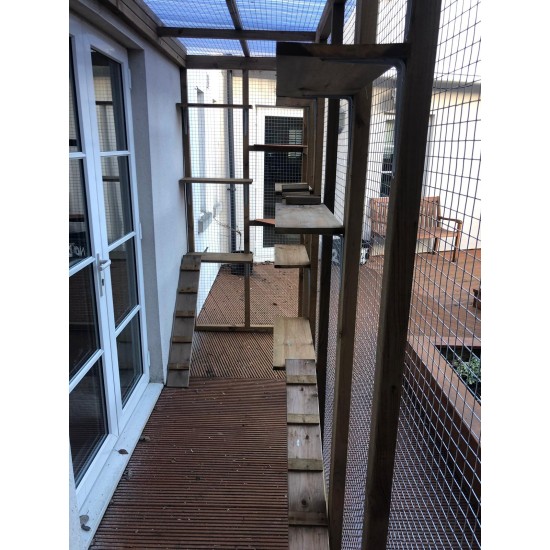 Slimline Sunlounge – 9ft x 3ft x 7.5ft Tall 🌤️🐾