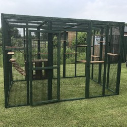 Green PVC Cat Catio Play Pen 6ft x 9ft 