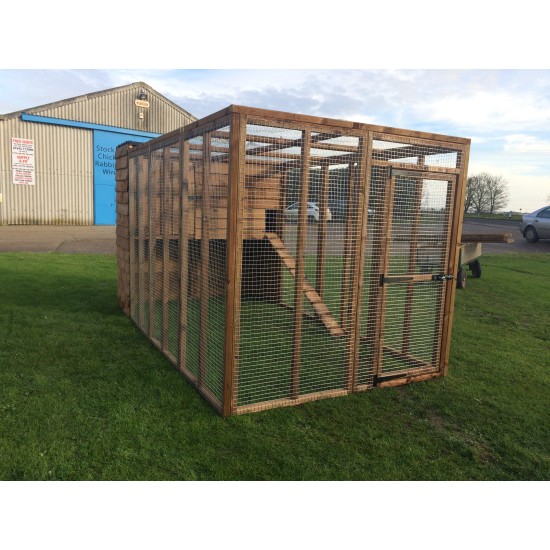 Cat Run With Raised Sleeping Box 6FT x 12FT