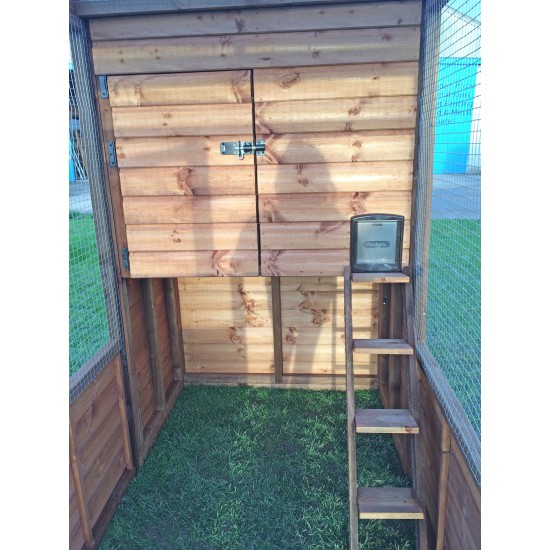 Luxury Cat Run With Raised Sleeping Box 4ft x 8ft