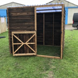 Animal Field Shelter / Small Stable Goats Sheep Small Ponies